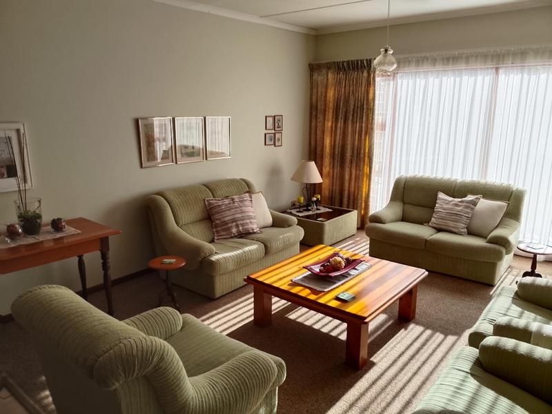 3 Bedroom Property for Sale in Bayview Western Cape